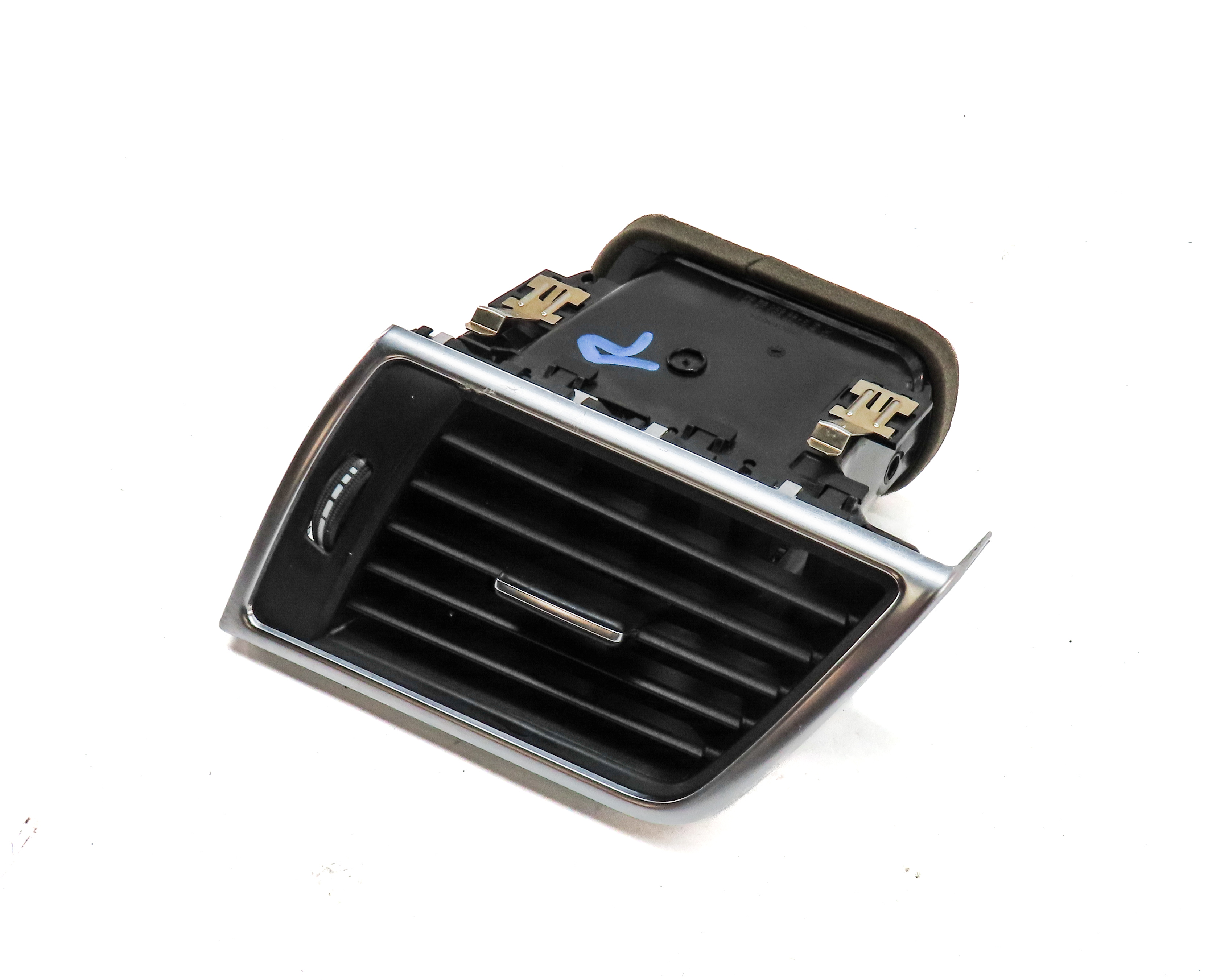 2012 MERCEDES ML550 (W166) FRONT RIGHT PASSENGER DASH HEAT AIR AC VENT (Black) — exact item pictured